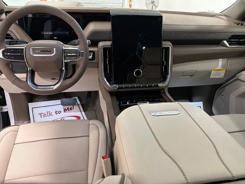 New 2026 GMC Yukon Denali w/ Sun & Power Step Package AWD/4WD image 14
