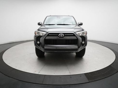 Used 2021 Toyota 4Runner SR5 Premium w/ Moonroof Package AWD/4WD image 11