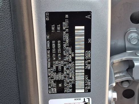 Certified 2023 Lexus RX 350 Premium w/ Cold Area Package AWD/4WD image 27