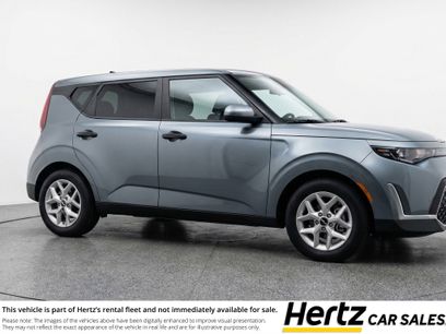 Used 2025 Kia Soul LX w/ LX Technology Package