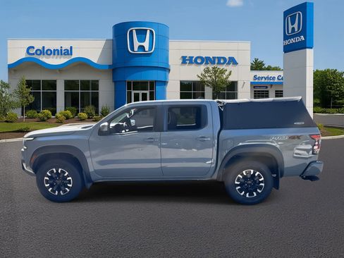 Used 2022 Nissan Frontier PRO-4X w/ Technology Package image 3