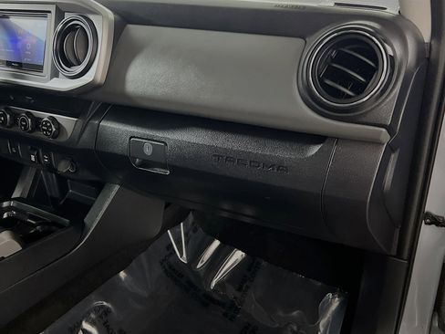 Used 2019 Toyota Tacoma SR5 image 35