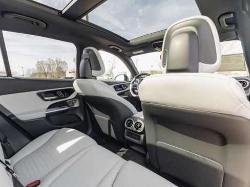 New 2026 Mercedes-Benz GLC 300 4MATIC image 30