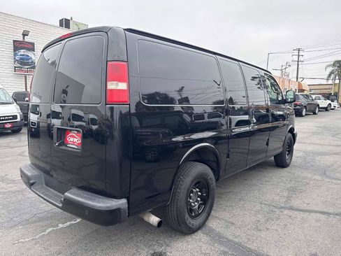 Used 2016 Chevrolet Express 2500 RWD image 6