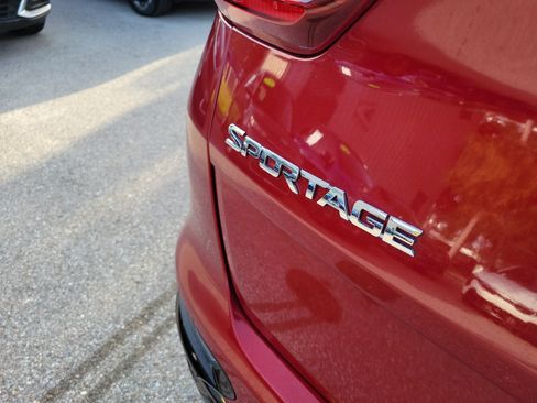 Used 2021 Kia Sportage SX FWD image 8