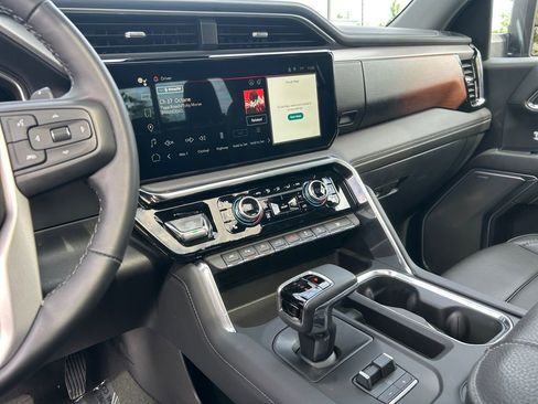 Used 2024 GMC Sierra 1500 Denali w/ Denali Reserve Package image 20