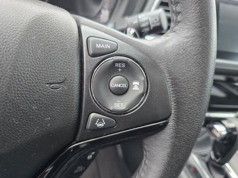 Used 2020 Honda HR-V Touring image 30