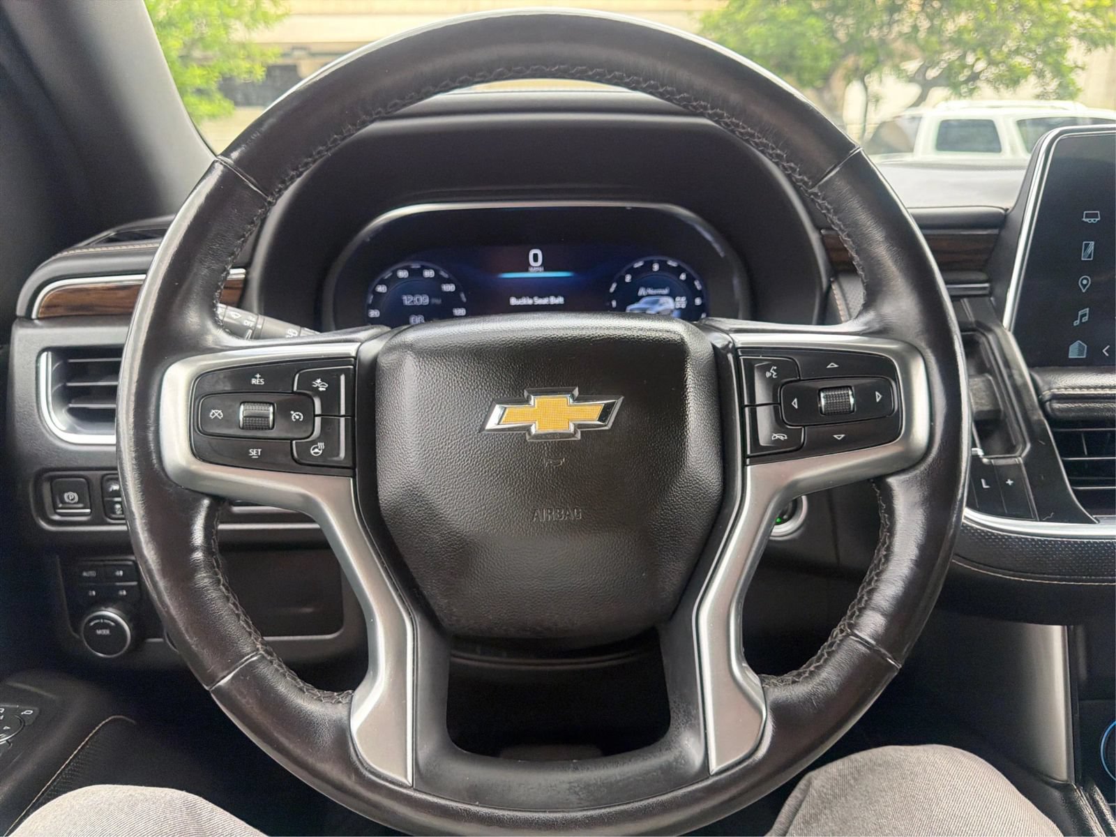 Used 2023 Chevrolet Suburban Premier AWD/4WD image 17