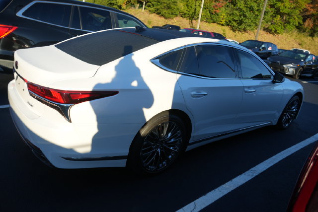 Used 2019 Lexus LS 500 w/ Interior Upgrade Package RWD image 22