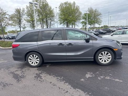 Used 2018 Honda Odyssey LX image 10