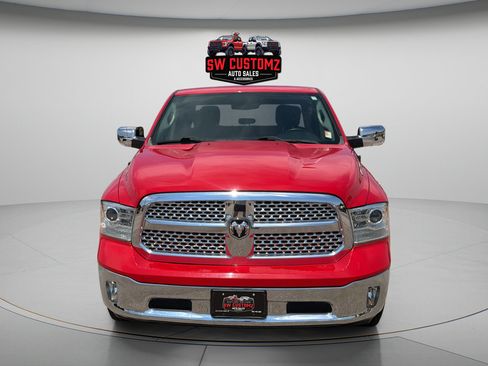 Used 2018 RAM 1500 Laramie AWD/4WD image 2