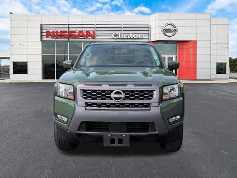 Certified 2025 Nissan Frontier SV w/ SV Convenience Package RWD image 8