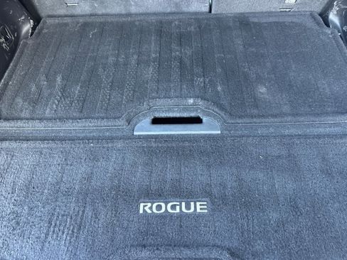 Used 2020 Nissan Rogue S image 16