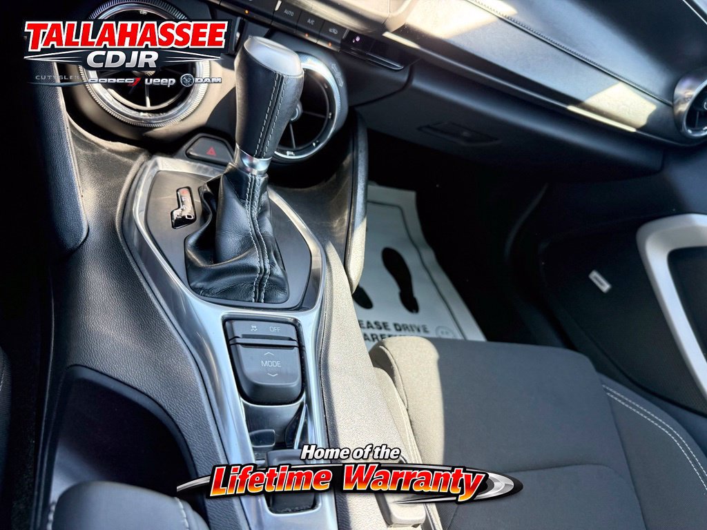 Used 2018 Chevrolet Camaro LT w/ Technology Package RWD image 39
