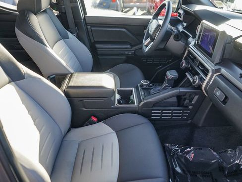 Used 2025 Toyota Tacoma TRD Off-Road image 17