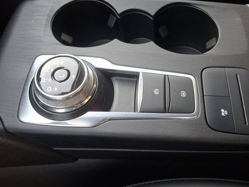 New 2025 Ford Escape ST-Line w/ Equipment Group 301A image 24