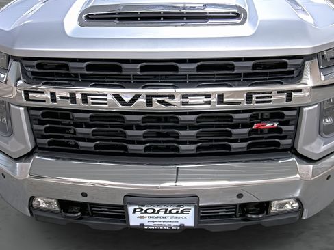 Used 2022 Chevrolet Silverado 2500 LT w/ Convenience Package AWD/4WD image 16