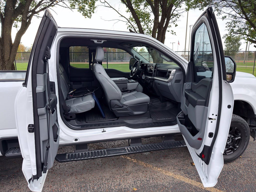 Used 2026 Ford F250 XL w/ Snow Plow Prep Package AWD/4WD image 7