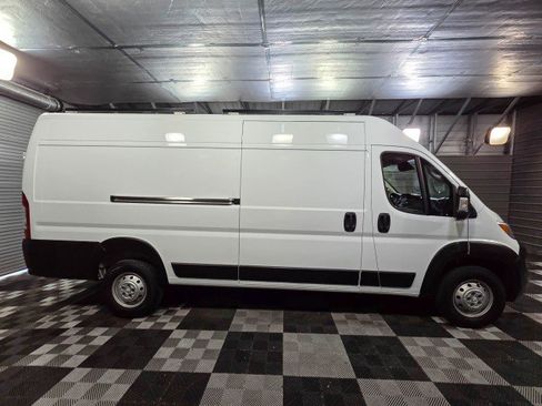 Used 2023 RAM ProMaster 3500 image 9