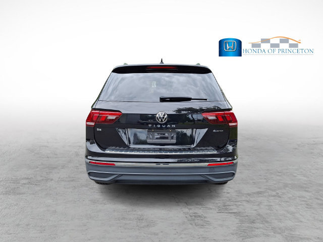Used 2022 Volkswagen Tiguan SE AWD/4WD image 5