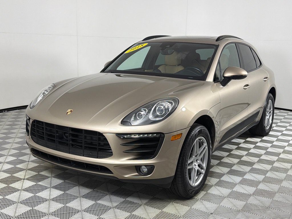 Used 2018 Porsche Macan AWD/4WD image 10