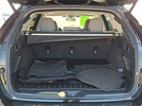 Used 2025 Subaru Outback Premium image 29
