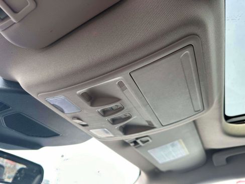 Used 2020 Ford Escape SEL image 32