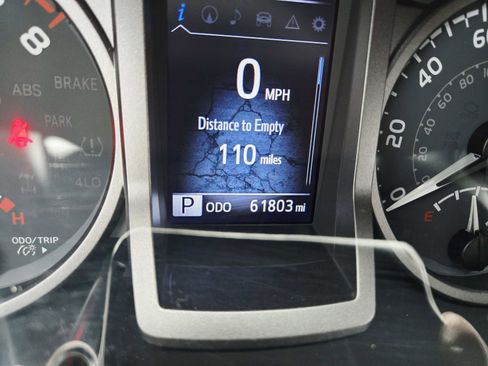 Used 2020 Toyota Tacoma TRD Off-Road w/ TRD Premium Off Road Package image 28