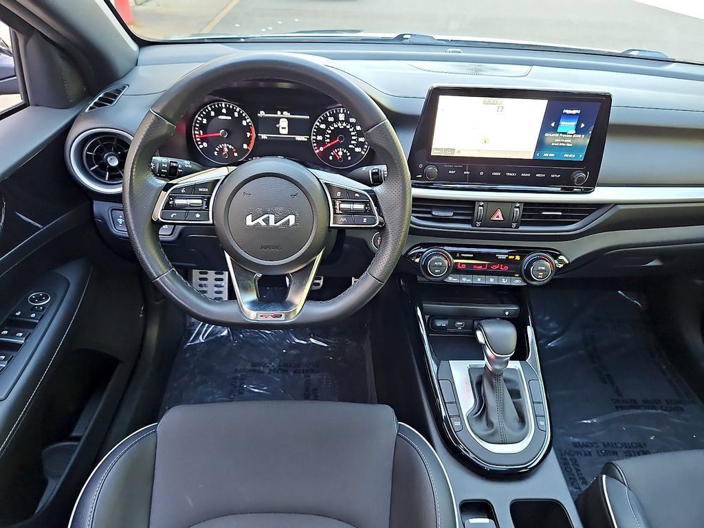 Used 2024 Kia Forte GT-Line w/ GT-Line Premium Package FWD image 11