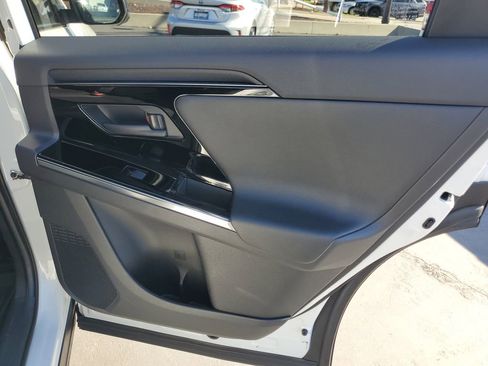 Certified 2023 Toyota bZ4X Limited w/ Weather Package image 33