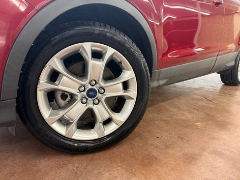 Used 2016 Ford Escape Titanium FWD image 20