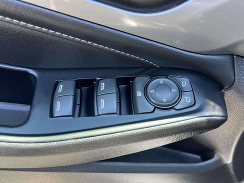 Certified 2023 Chevrolet Traverse LT AWD/4WD image 19