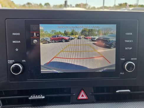 Used 2023 Kia Sportage LX AWD/4WD image 19