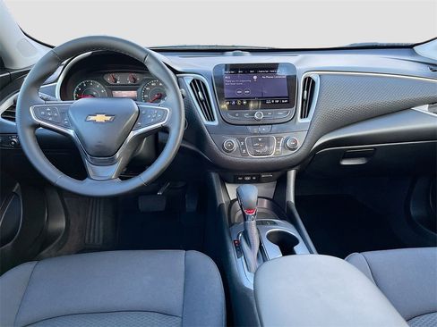 Used 2024 Chevrolet Malibu RS image 21
