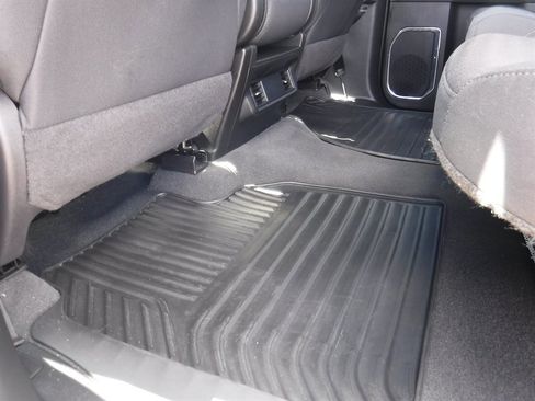 Used 2024 Chevrolet Silverado 2500 LT image 11