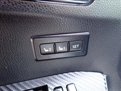 Used 2013 Toyota RAV4 Limited AWD/4WD image 14