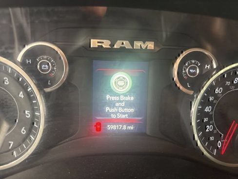 Used 2024 RAM 2500 Big Horn AWD/4WD image 13