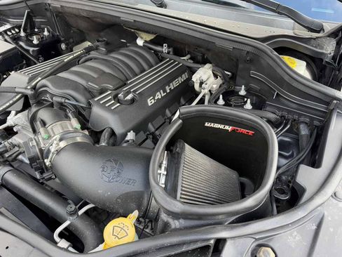 Used 2017 Jeep Grand Cherokee SRT image 53