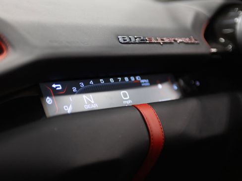 Used 2019 Ferrari 812 Superfast RWD image 34