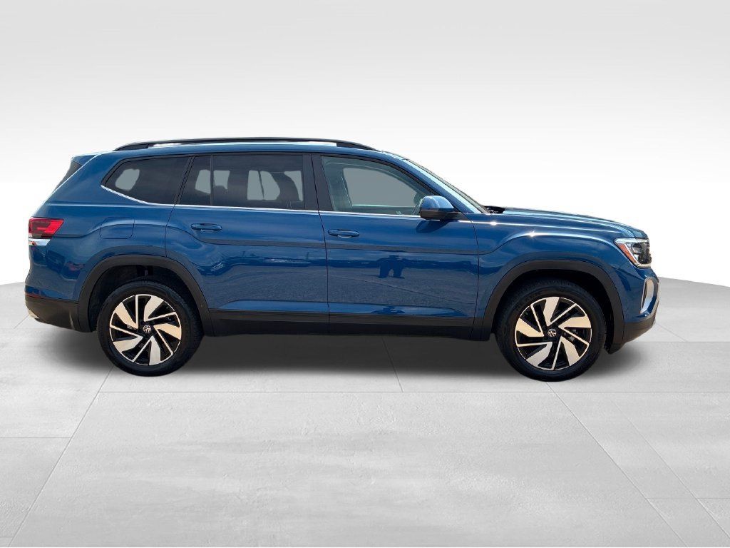 Used 2026 Volkswagen Atlas SE AWD/4WD image 6