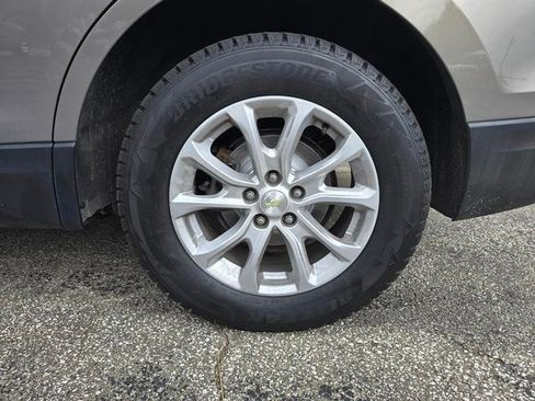 Used 2018 Chevrolet Equinox LT AWD/4WD image 11