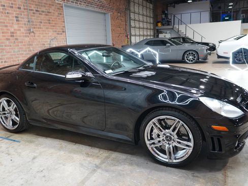 Used 2007 Mercedes-Benz SLK 55 AMG image 2