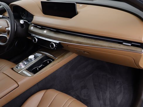 Used 2024 Genesis G80 image 21