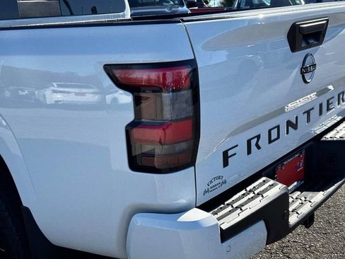 New 2026 Nissan Frontier SV w/ Tow Package AWD/4WD image 12
