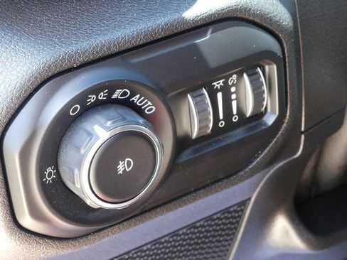 Used 2020 Jeep Wrangler Unlimited Rubicon AWD/4WD image 9