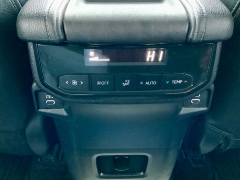 Used 2024 Toyota Grand Highlander XLE image 48