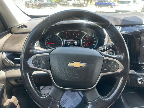 Used 2018 Chevrolet Traverse LT AWD/4WD image 11