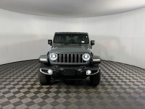 Used 2025 Jeep Wrangler Unlimited Sahara w/ Safety Group AWD/4WD image 5