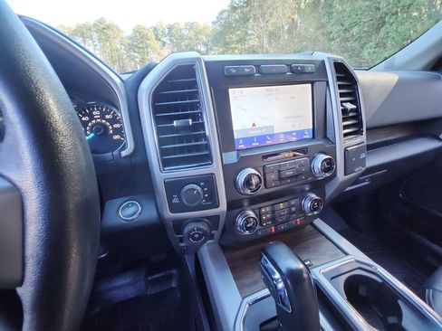 Used 2020 Ford F150 Lariat w/ Equipment Group 502A Luxury image 17