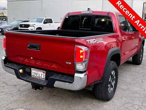 Used 2023 Toyota Tacoma TRD Off-Road image 4
